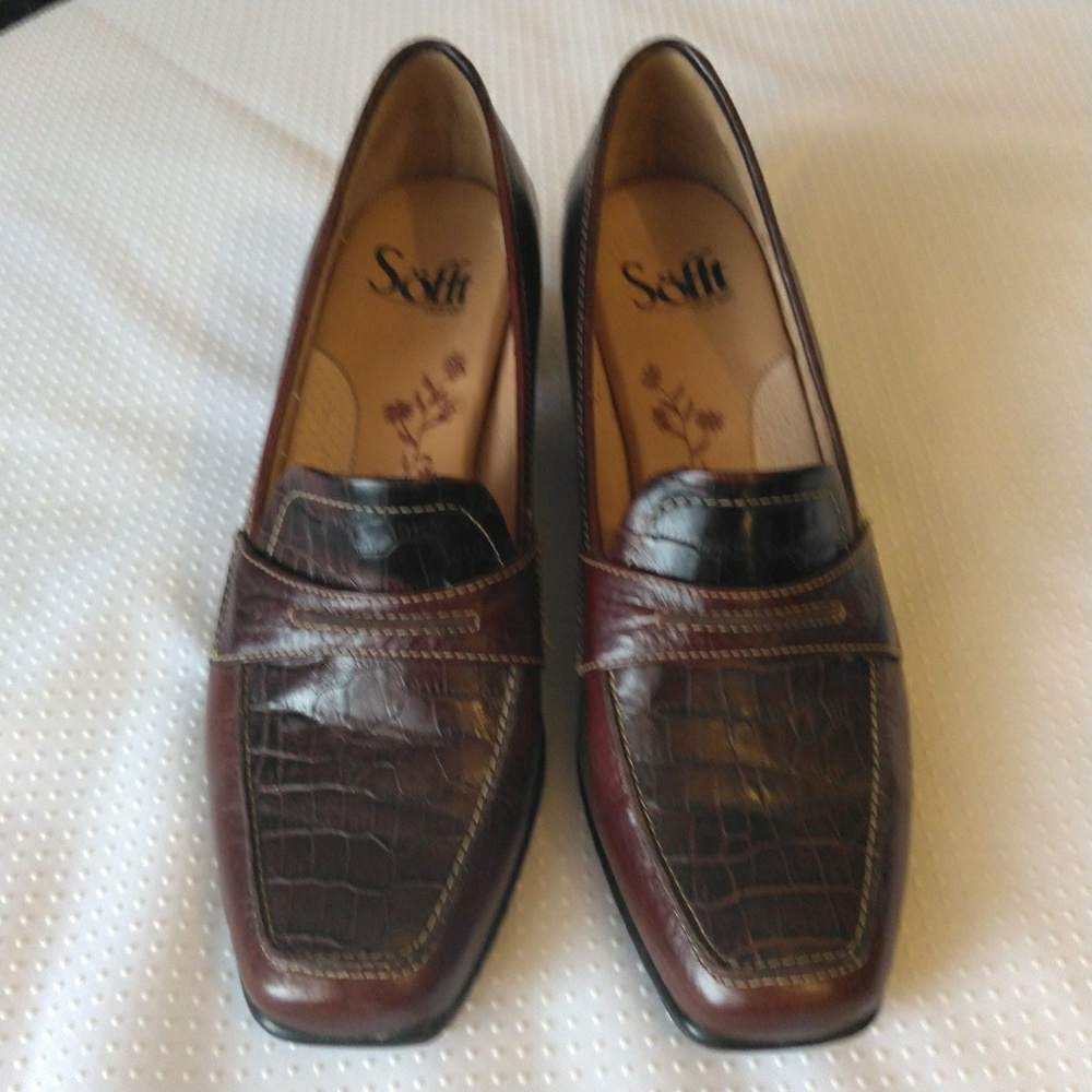 Sofft Brown Leather Heeled Loafers Size 7.5M